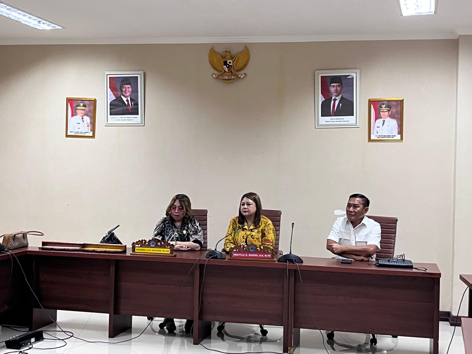 DPRD SULUT ADAKAN RAPAT DENGAR PENDAPAT (RDP)  DENGAN KTNA SULUT BERSAMA DINAS PERTANIAN DAN PETERNAKAN SULUT
